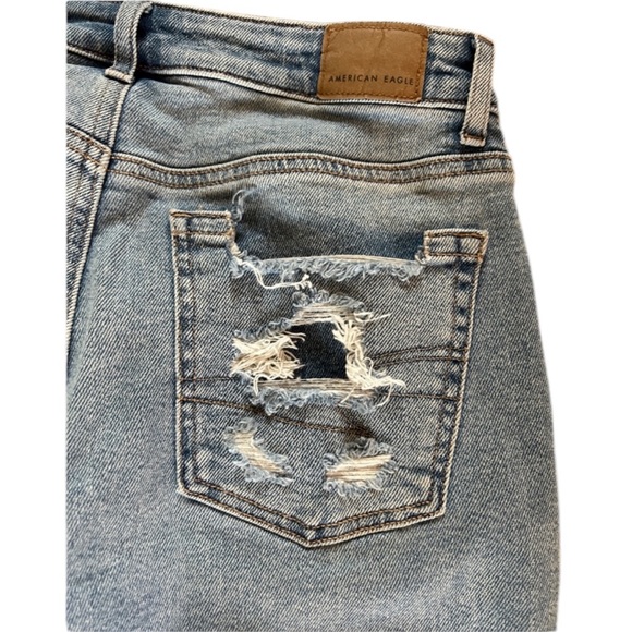 AEO American Eagle AE Mom Jeans Size 2 X-Short EUC - Picture 4 of 7